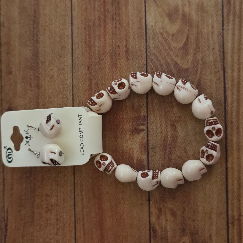 Skull Bead Head Bracelet and Earrings Set Cream And Brown